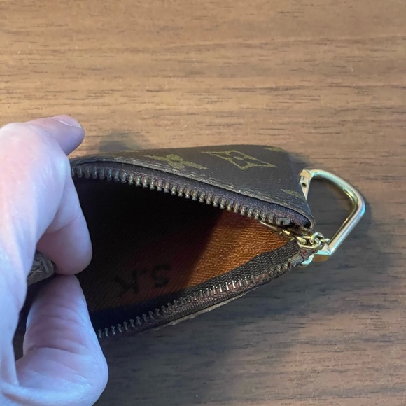 Louis Vuitton Monogram Key Pouch in Brown and Gold - Picture 5 of 6